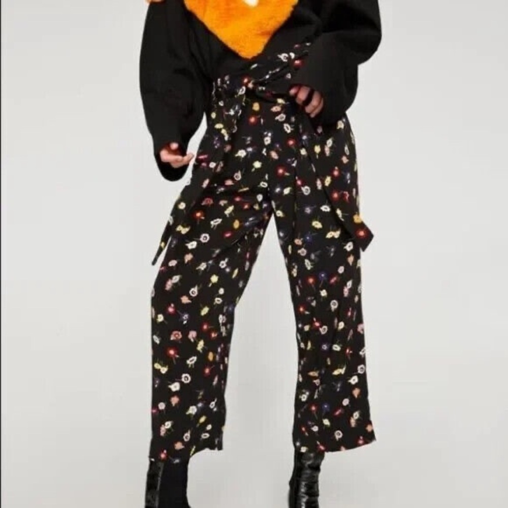 Zara Floral Flowing Cropped Trousers Culottes Pants Size Medium